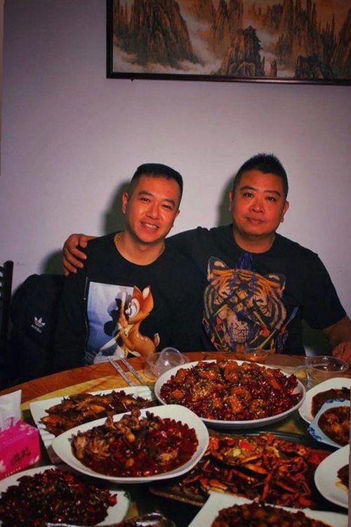 欧美知名Coser Sweetiefox二月新作引热议：避难所女孩遇壮汉后沦为“人形飞机杯” 😳