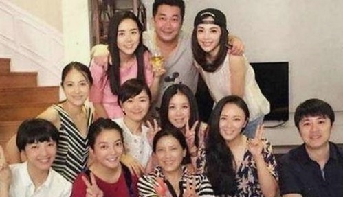 “反差婊”走红背后：明星黑料又迎来新高潮？